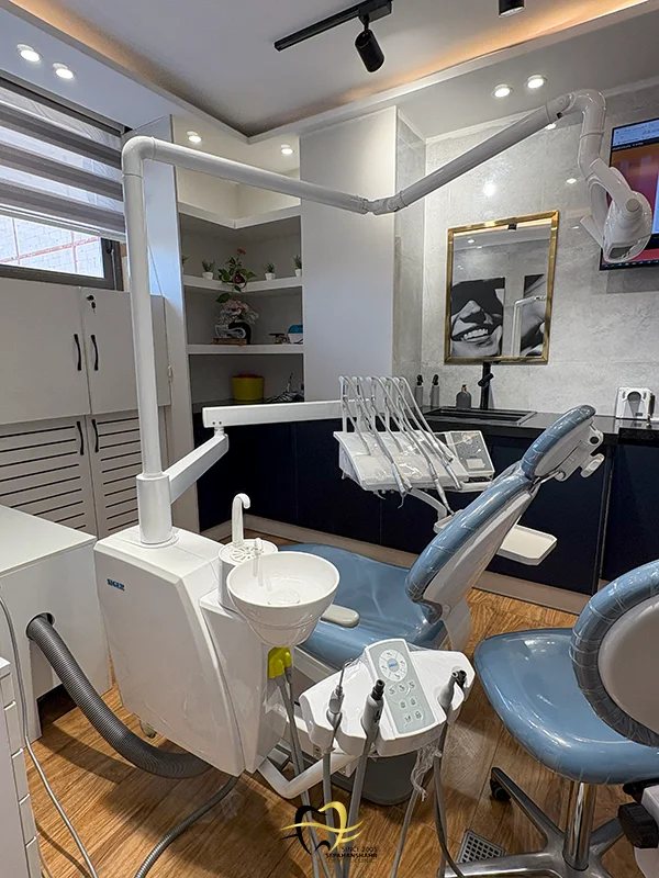 تجهیزات پیشرفته در اتاق وی‌آی‌پی دندانپزشکی اصفهان